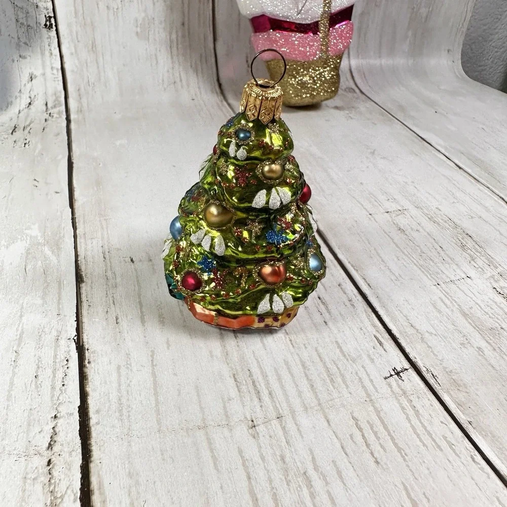 Christmas‎ Ornaments Lot Pink  Santa, Tree, Blue Seahorse, Large Indent Brown